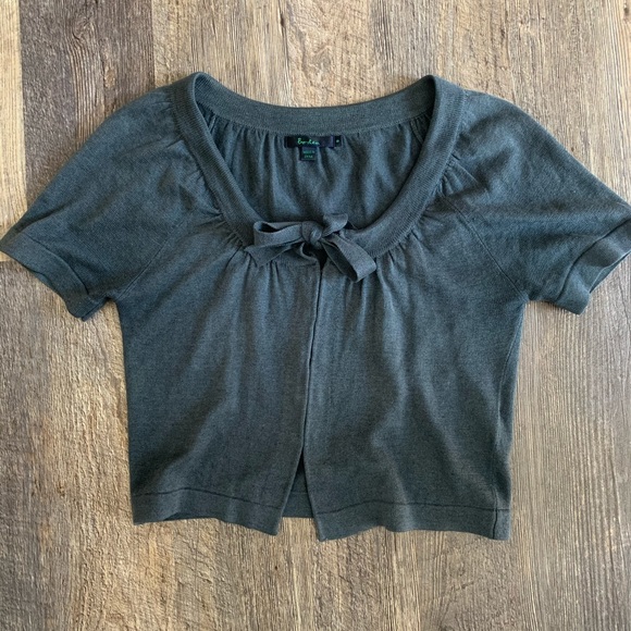 Boden Sweaters - Boden Bow Tie Crop Cardigan
